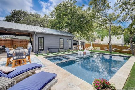 109 W Evergreen Street Boerne TX 78006