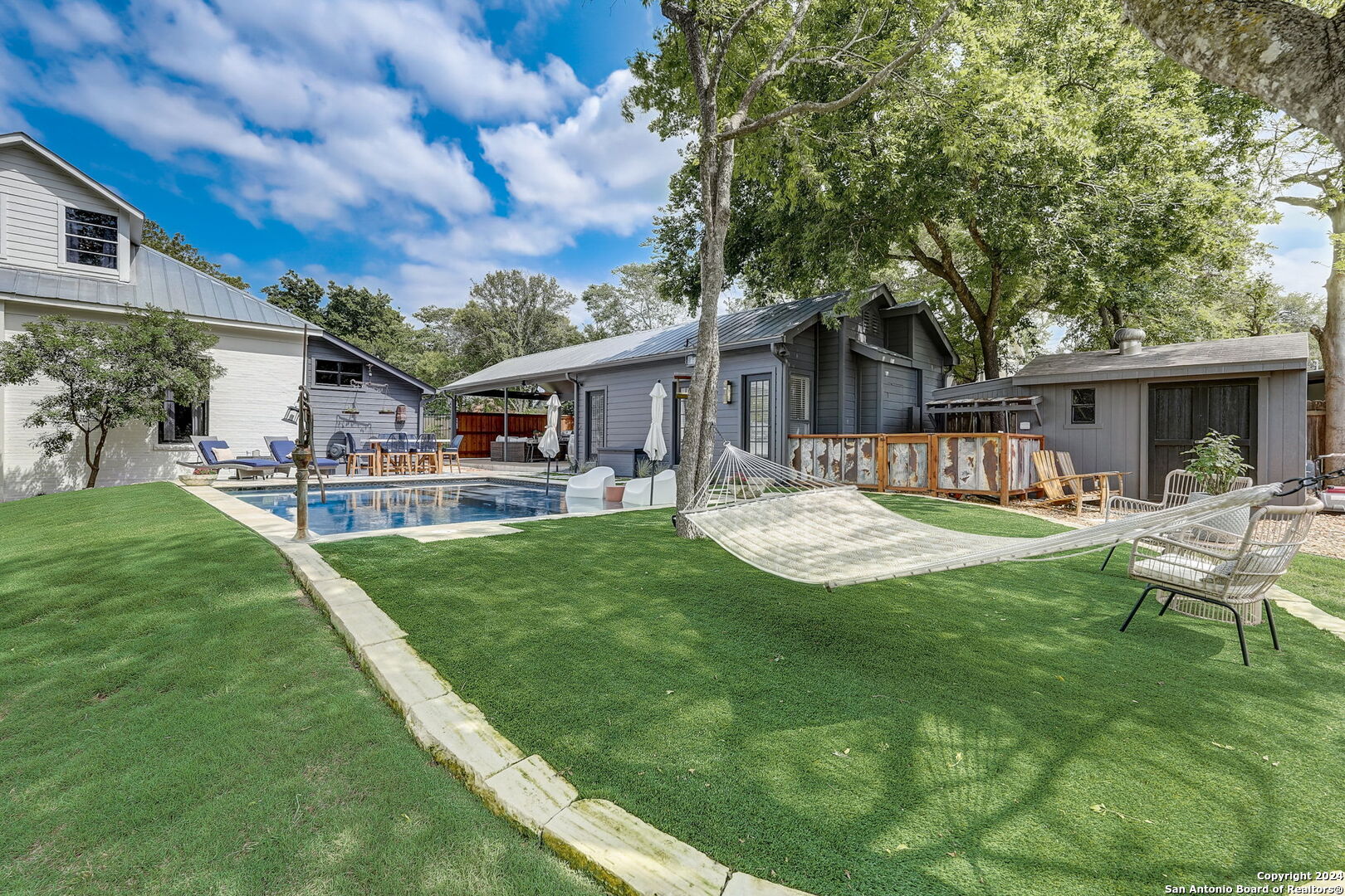 109 W Evergreen Street Boerne TX 78006