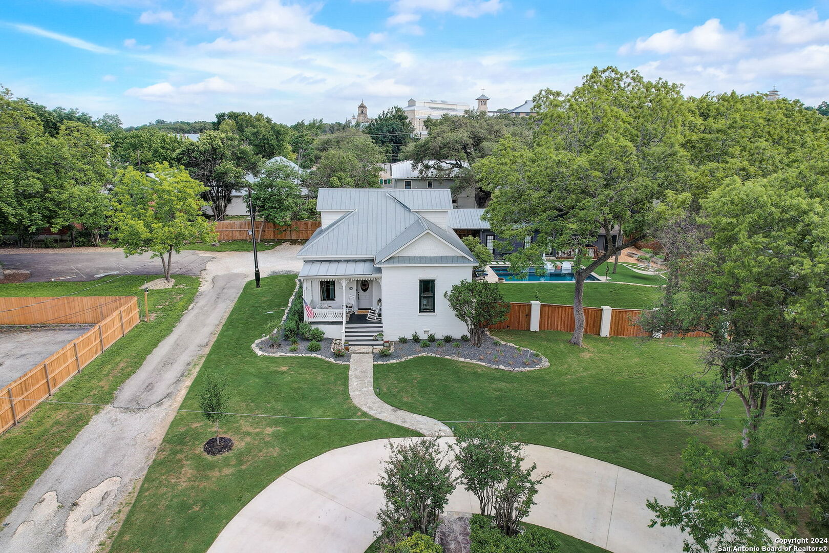 109 W Evergreen Street Boerne TX 78006