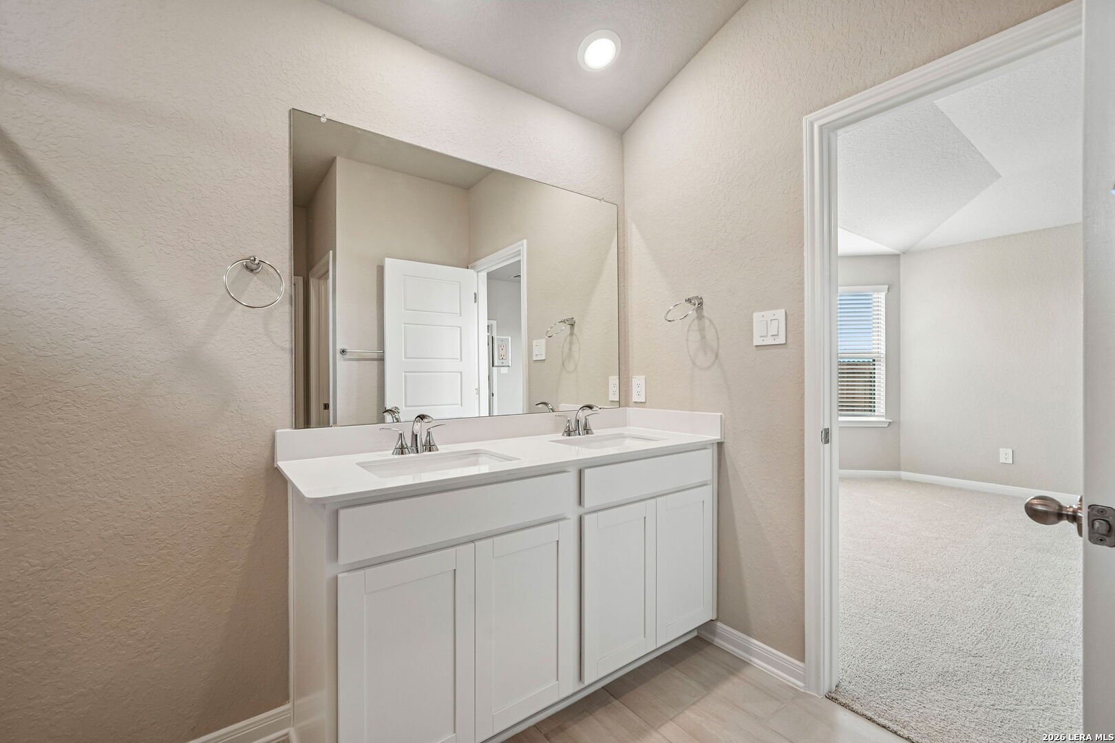 208 Barton Point Cibolo TX 78108