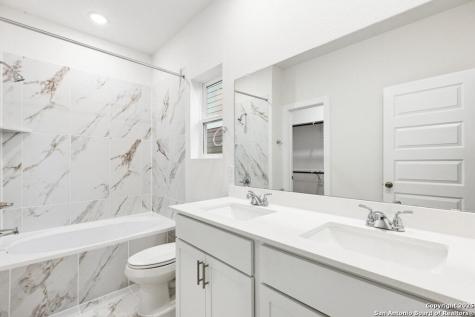127 Trifle Trail New Braunfels TX 78130