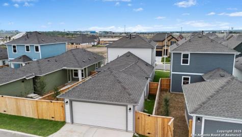 127 Trifle Trail New Braunfels TX 78130