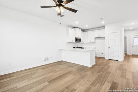 127 Trifle Trail New Braunfels TX 78130