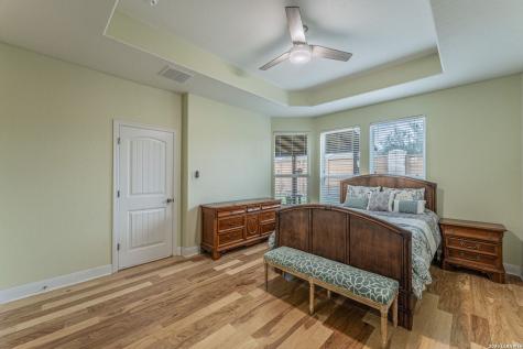12119 Coxs Alley San Antonio TX 78254