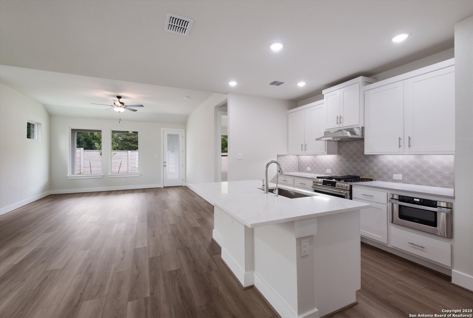 18402 Rhone River San Antonio TX 78256