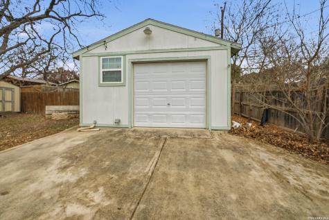 243 Chesswood San Antonio TX 78228