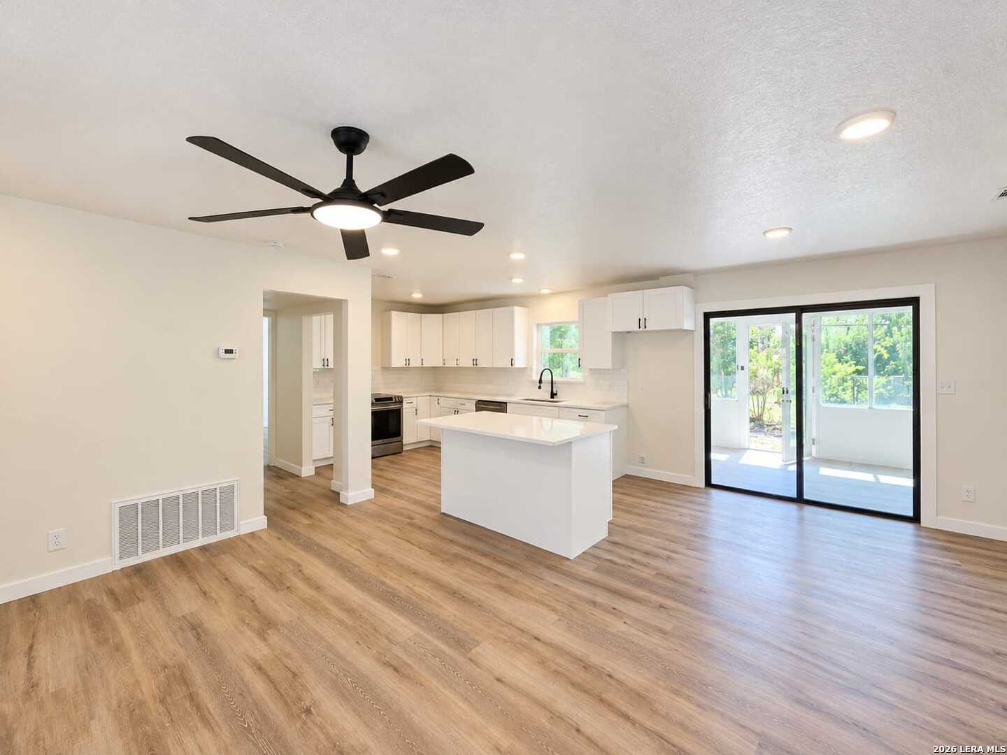3366 W Woodlawn Avenue San Antonio TX 78228