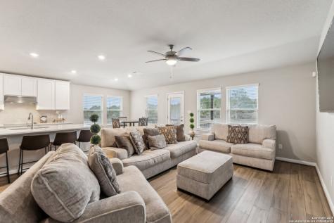 320 Shelton Pass Cibolo TX 78108
