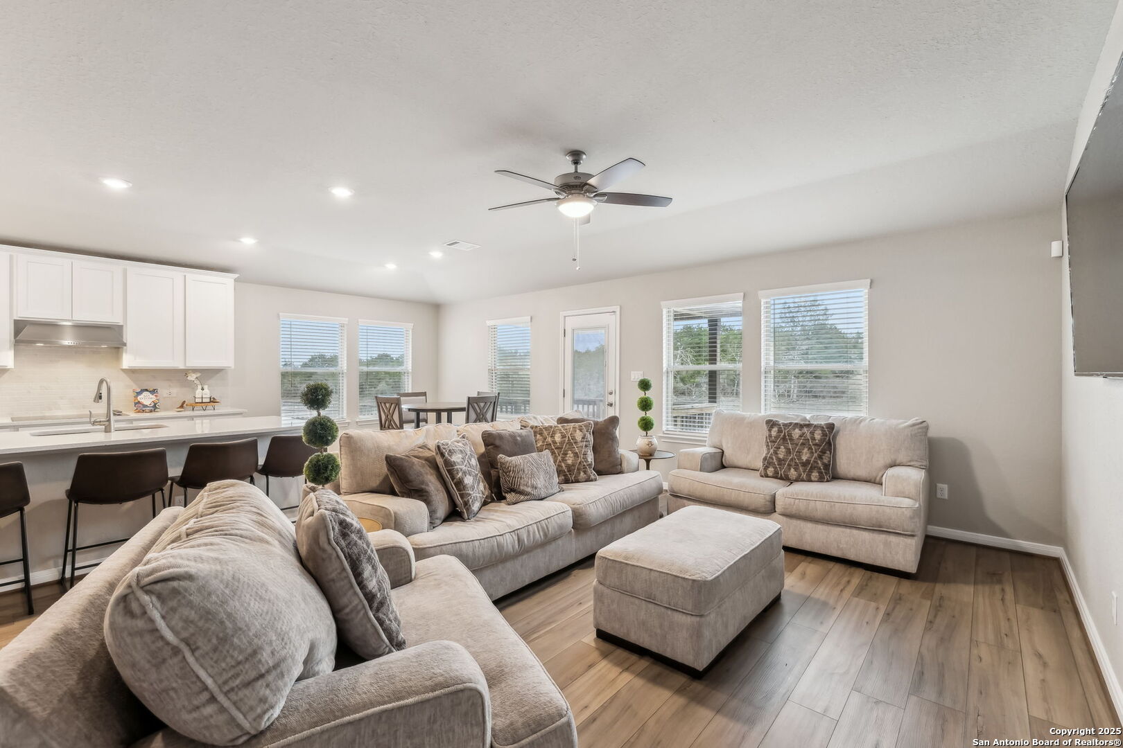 320 Shelton Pass Cibolo TX 78108
