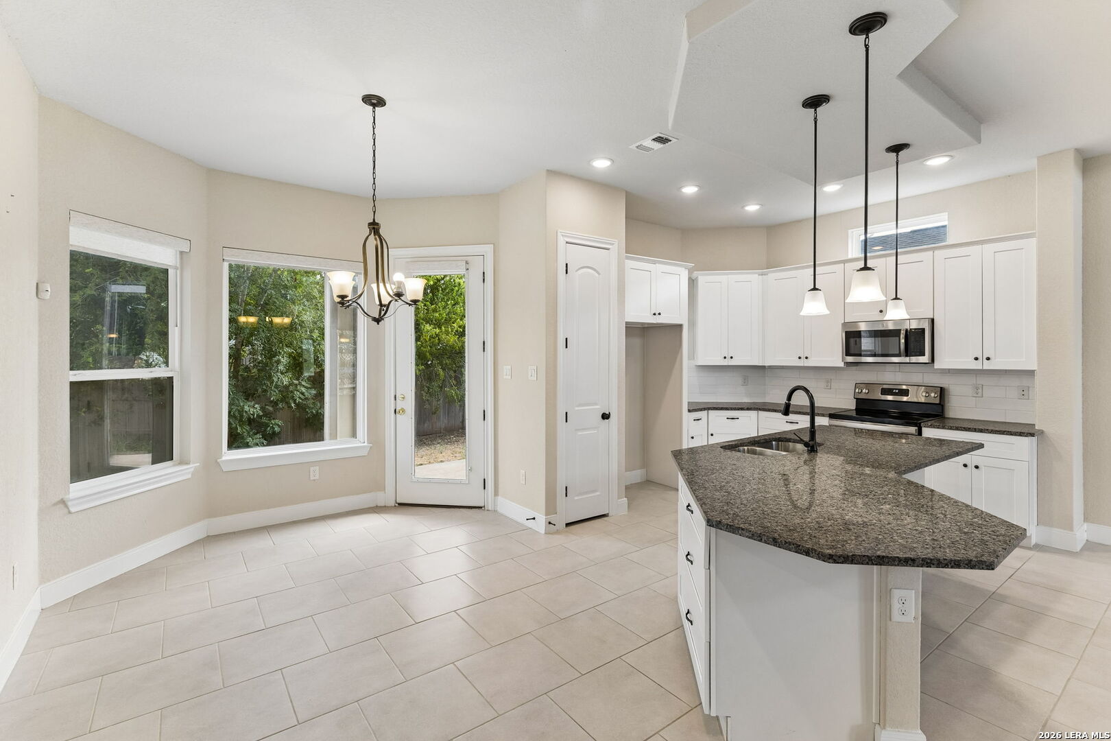 6622 Comanche Post San Antonio TX 78233