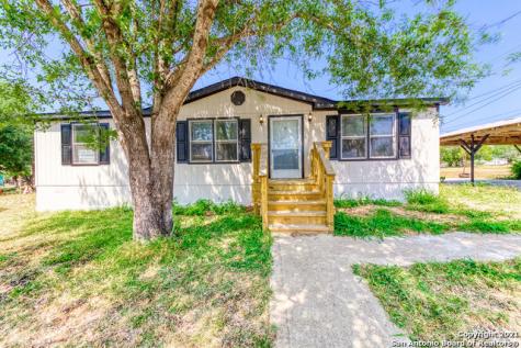 305 W Leona Street Pearsall TX 78061