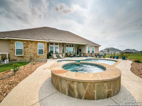 119 Clarence Drive Floresville TX 78114