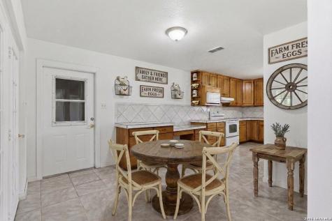 1323 Mary Preiss New Braunfels TX 78132