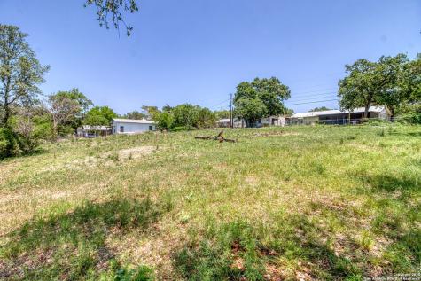 314 Cherokee Drive Bandera TX 78003