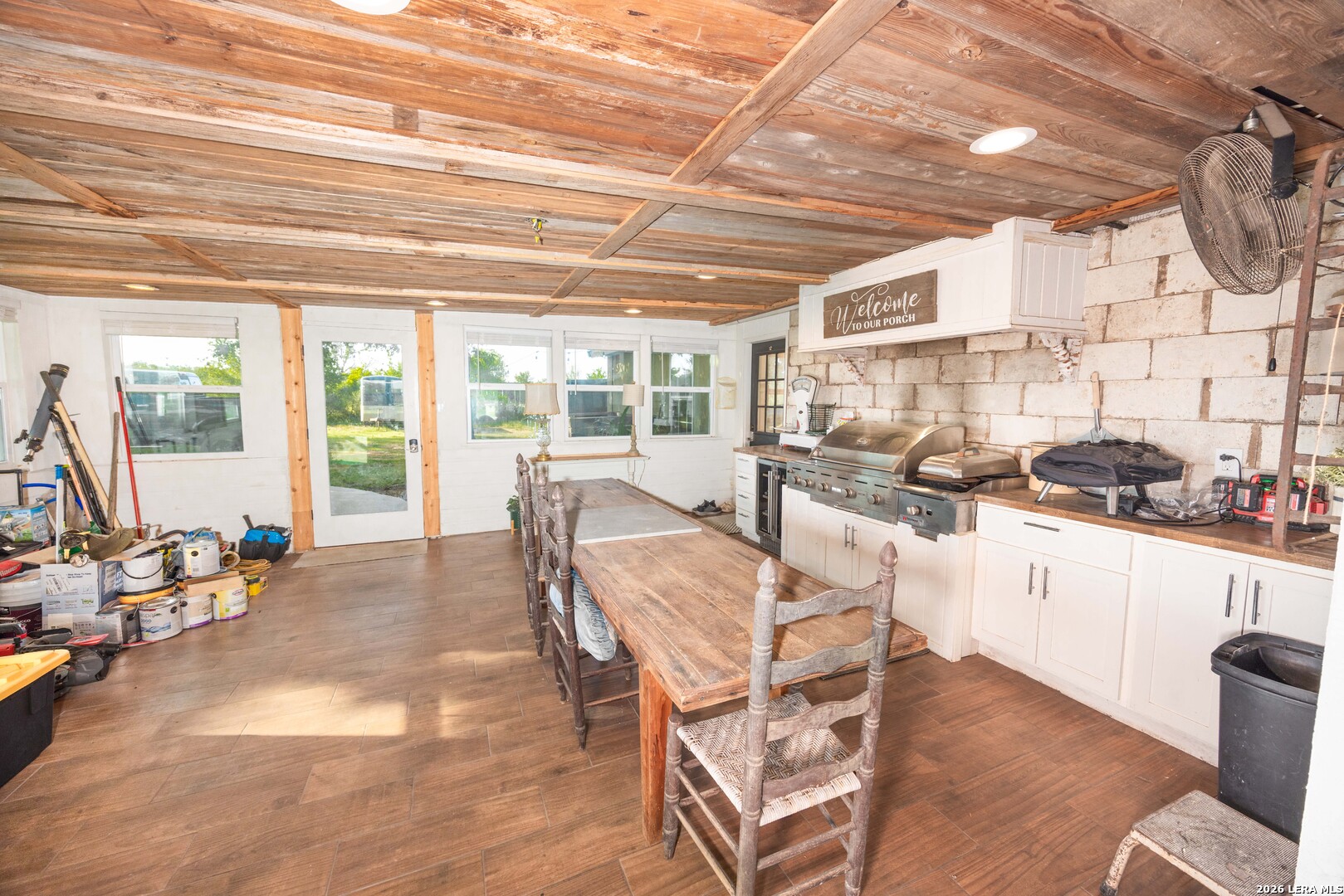 1466 County Road 456 Hondo TX 78861