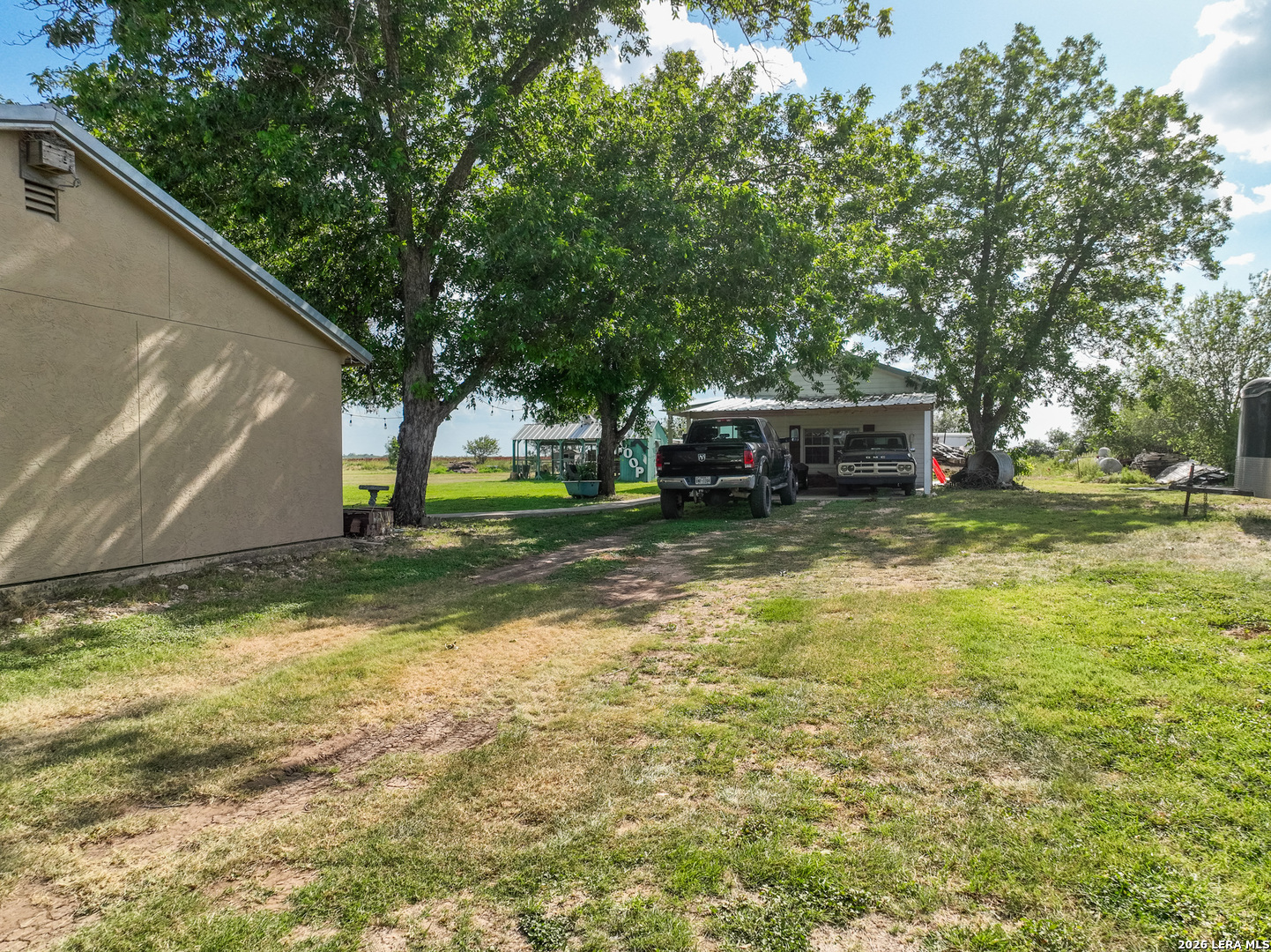 1466 County Road 456 Hondo TX 78861