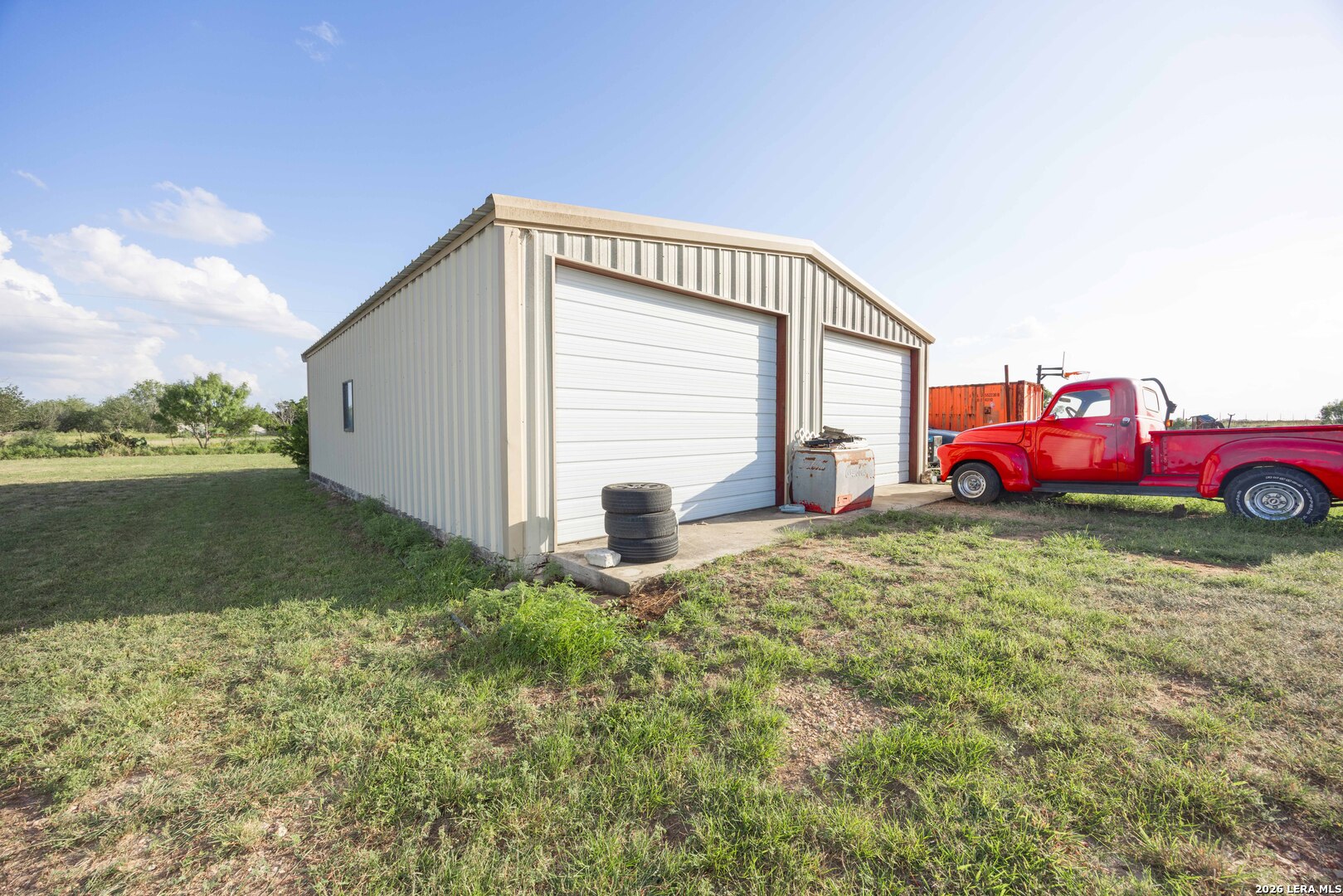 1466 County Road 456 Hondo TX 78861