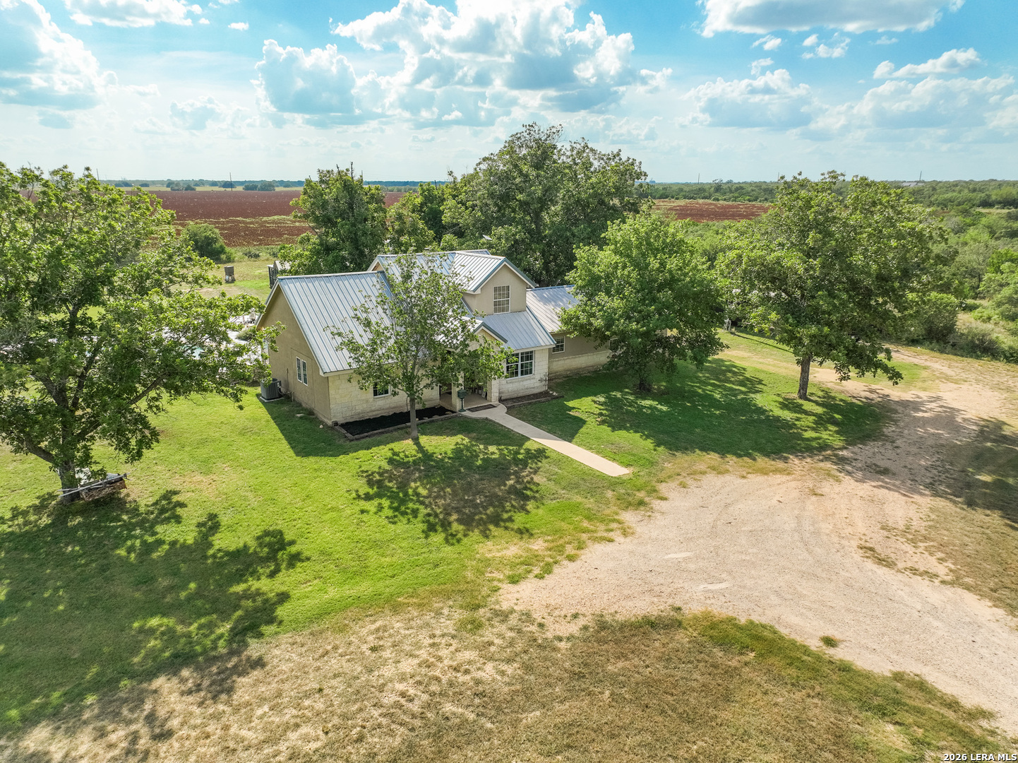 1466 County Road 456 Hondo TX 78861