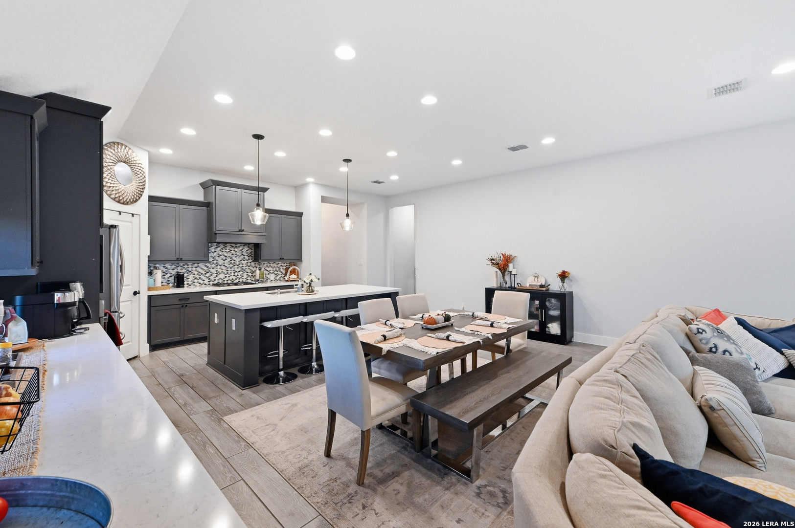 1102 Cadogan Squire San Antonio TX 78260