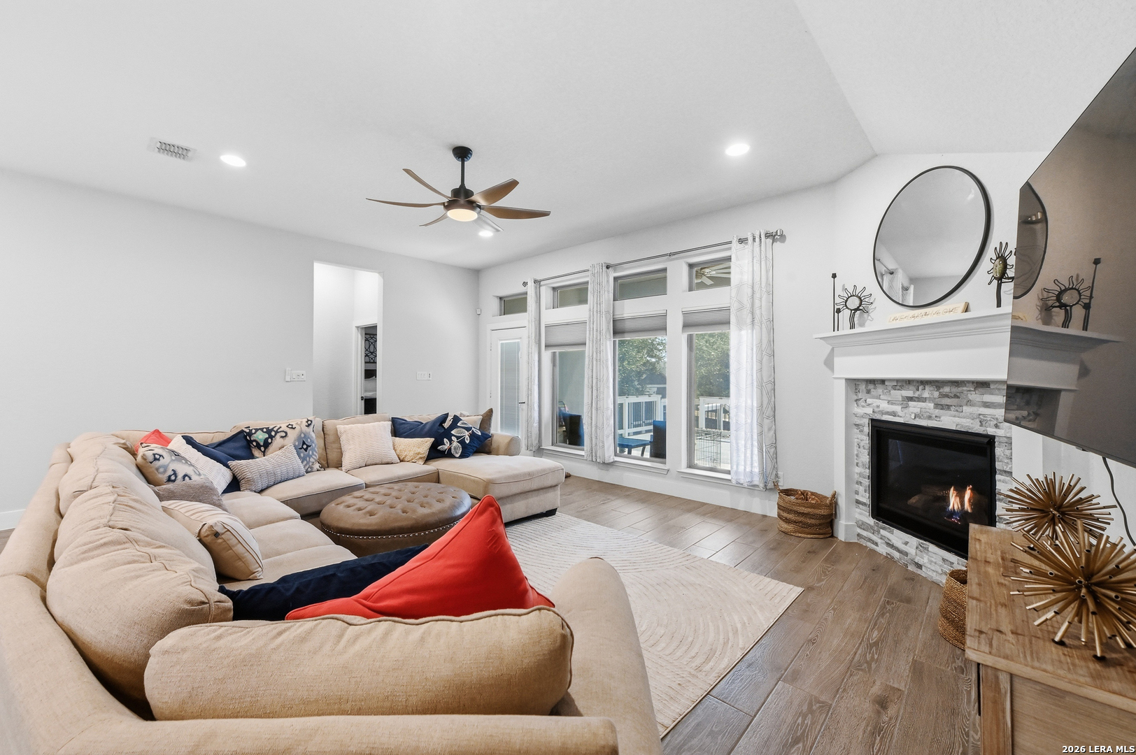 1102 Cadogan Squire San Antonio TX 78260