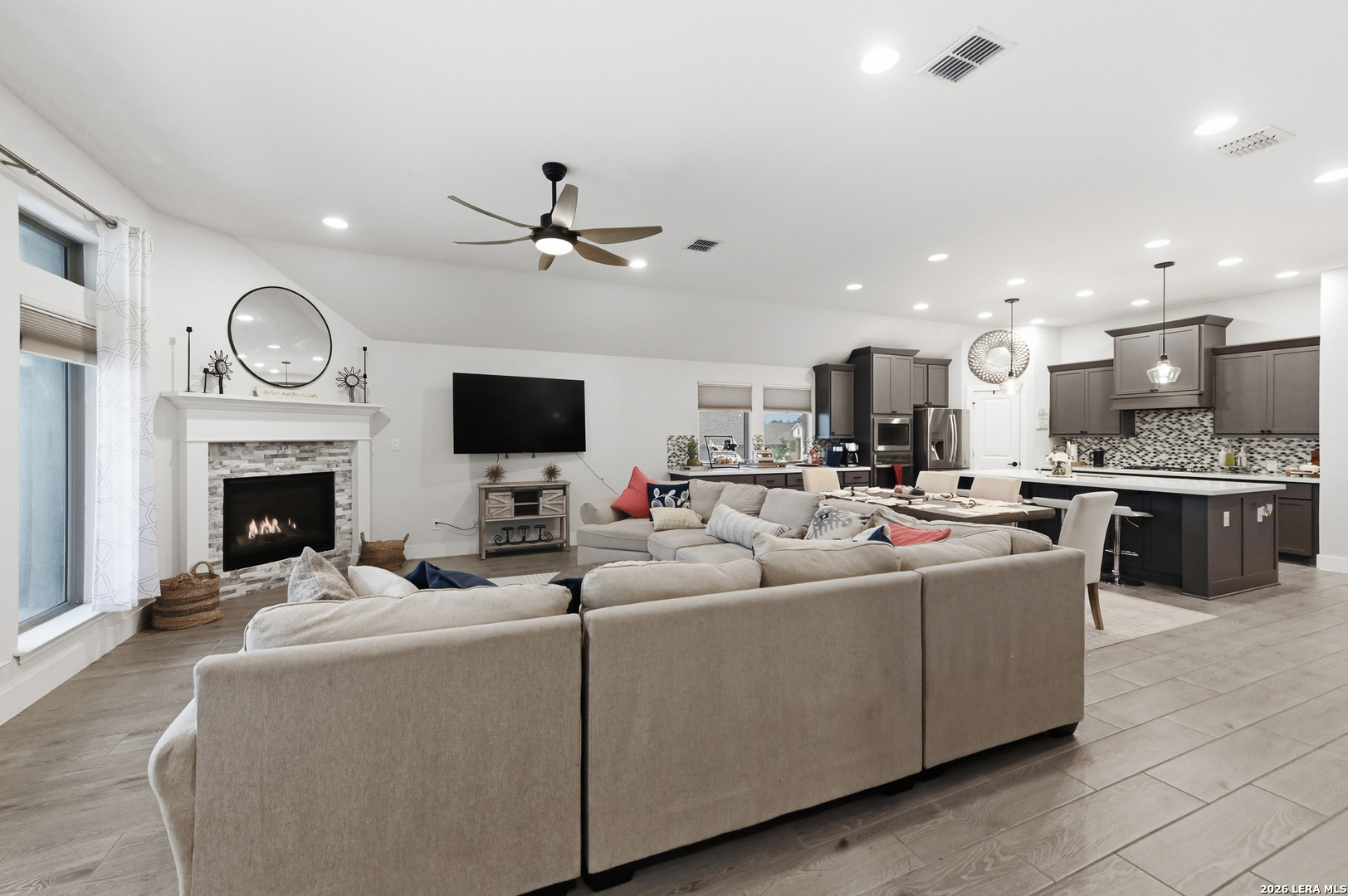 1102 Cadogan Squire San Antonio TX 78260