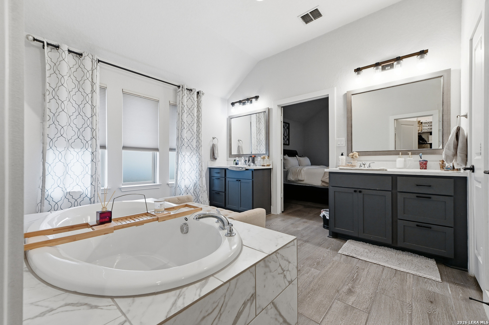 1102 Cadogan Squire San Antonio TX 78260