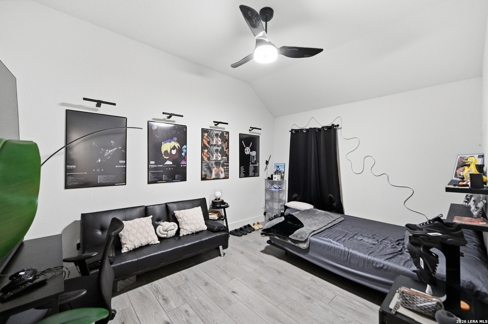 1102 Cadogan Squire San Antonio TX 78260