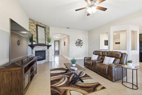 2830 Running Fawn San Antonio TX 78261