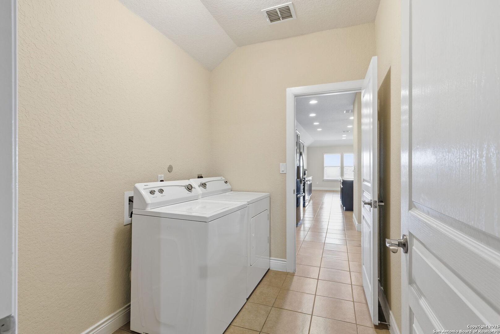 2830 Running Fawn San Antonio TX 78261