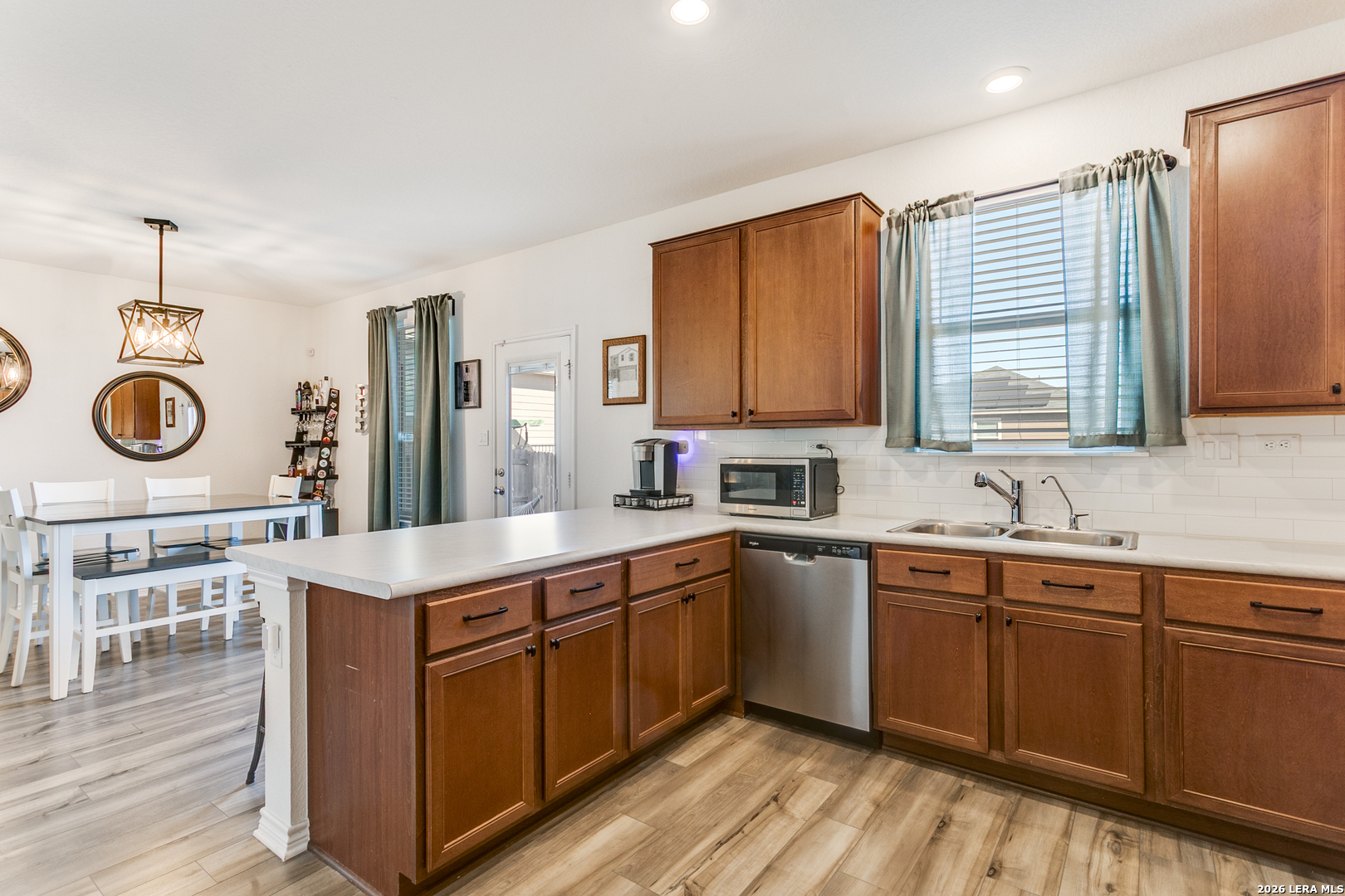 10513 Salitrillo Bend Converse TX 78109