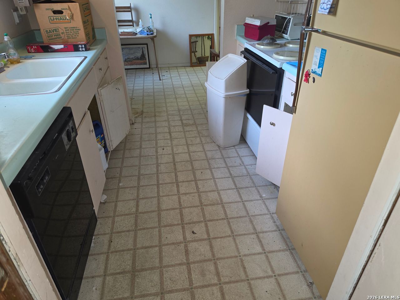 5602 Charlie Chan Drive San Antonio TX 78240