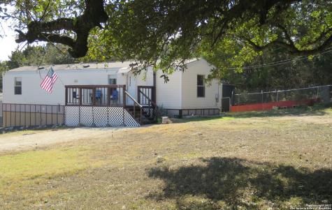 190 Oaklane Street Canyon Lake TX 78133