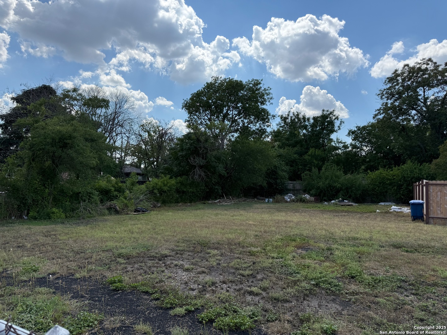 1215 N Mel Waiters Way San Antonio TX 78202
