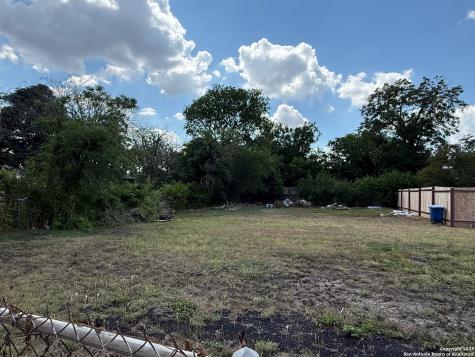 1215 N Mel Waiters Way San Antonio TX 78202