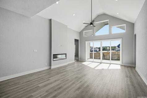 169 Highland Park Castroville TX 78009