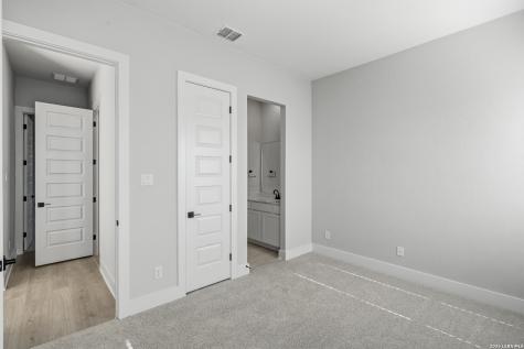 169 Highland Park Castroville TX 78009