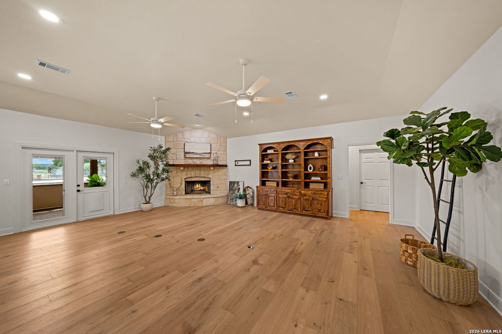 140 Oak Hampton Trail Ingram TX 78028