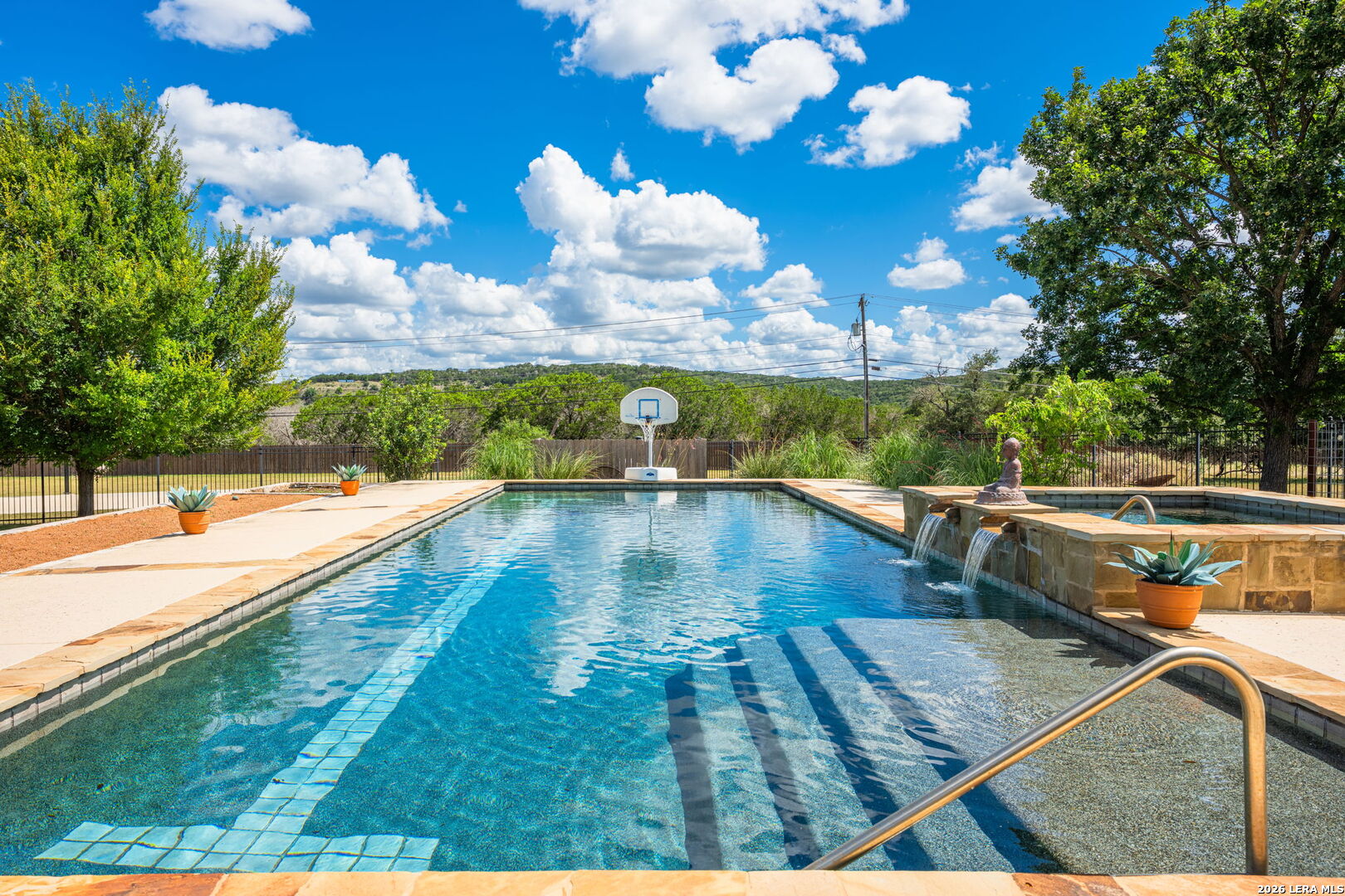 140 Oak Hampton Trail Ingram TX 78028