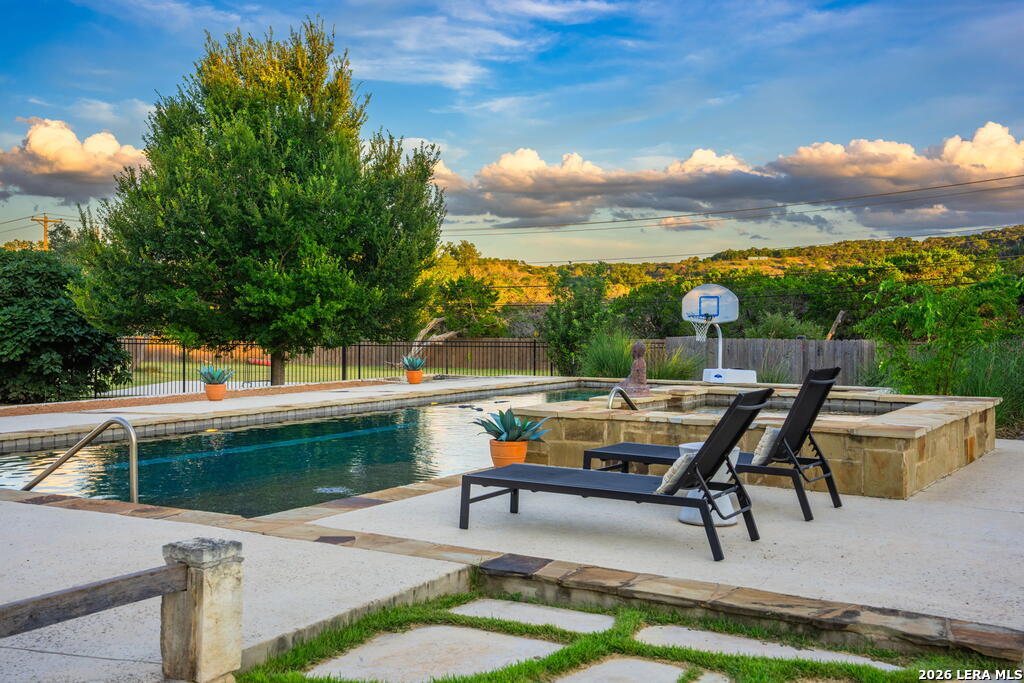 140 Oak Hampton Trail Ingram TX 78028