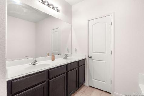 231 Azalea Way New Braunfels TX 78132