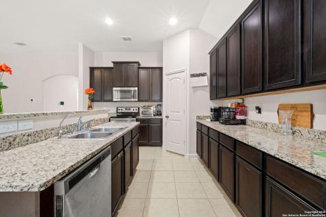 231 Azalea Way New Braunfels TX 78132