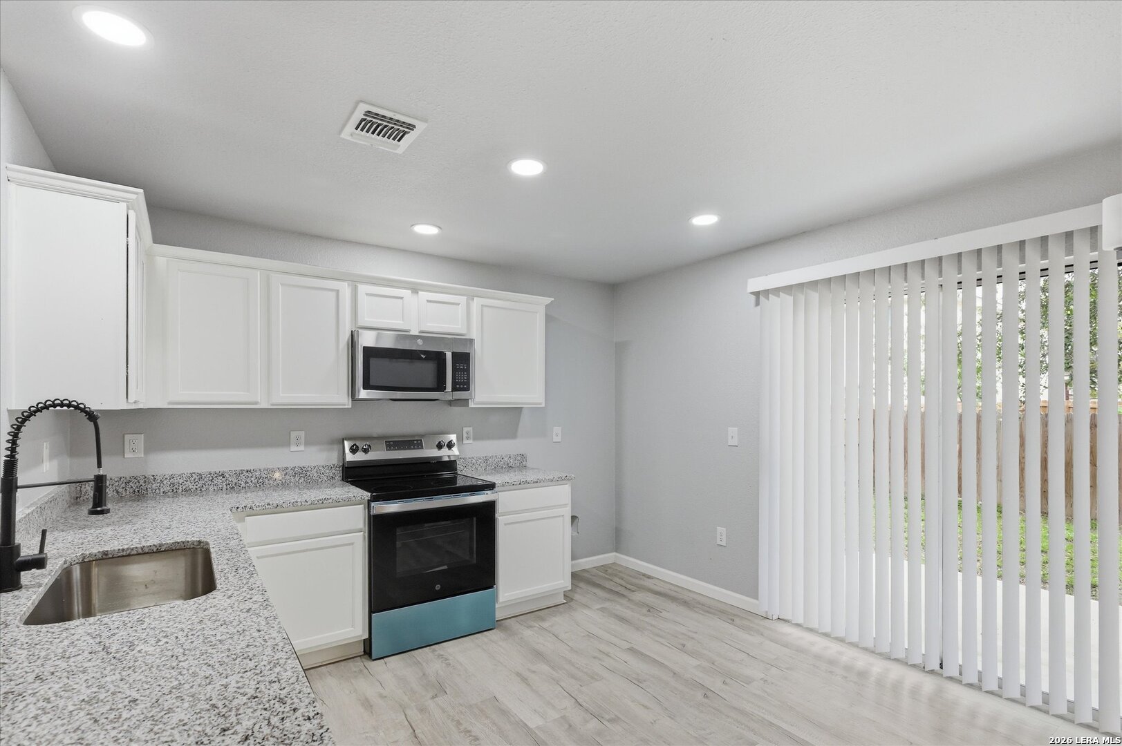 6806 Cougar Cove San Antonio TX 78242