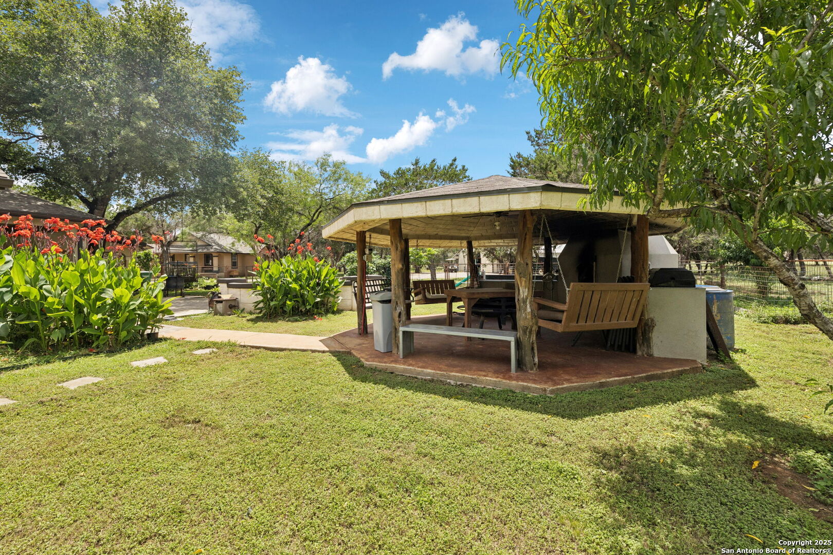 450 Georg Oaks Bulverde TX 78163