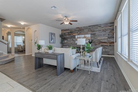 22819 Akin Town San Antonio TX 78261