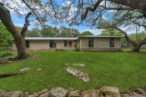 1371 Nixon Drive Boerne TX 78006