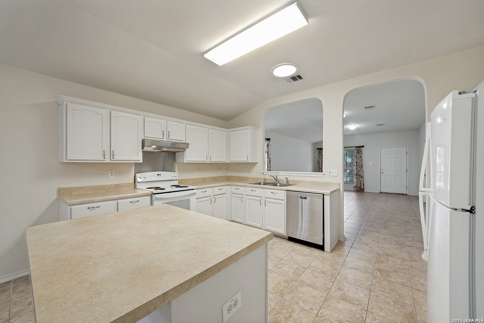 1939 Owlwolf Creek San Antonio TX 78245