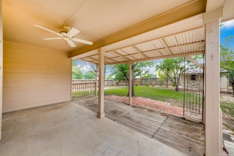 1939 Owlwolf Creek San Antonio TX 78245