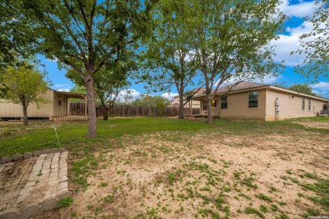 1939 Owlwolf Creek San Antonio TX 78245
