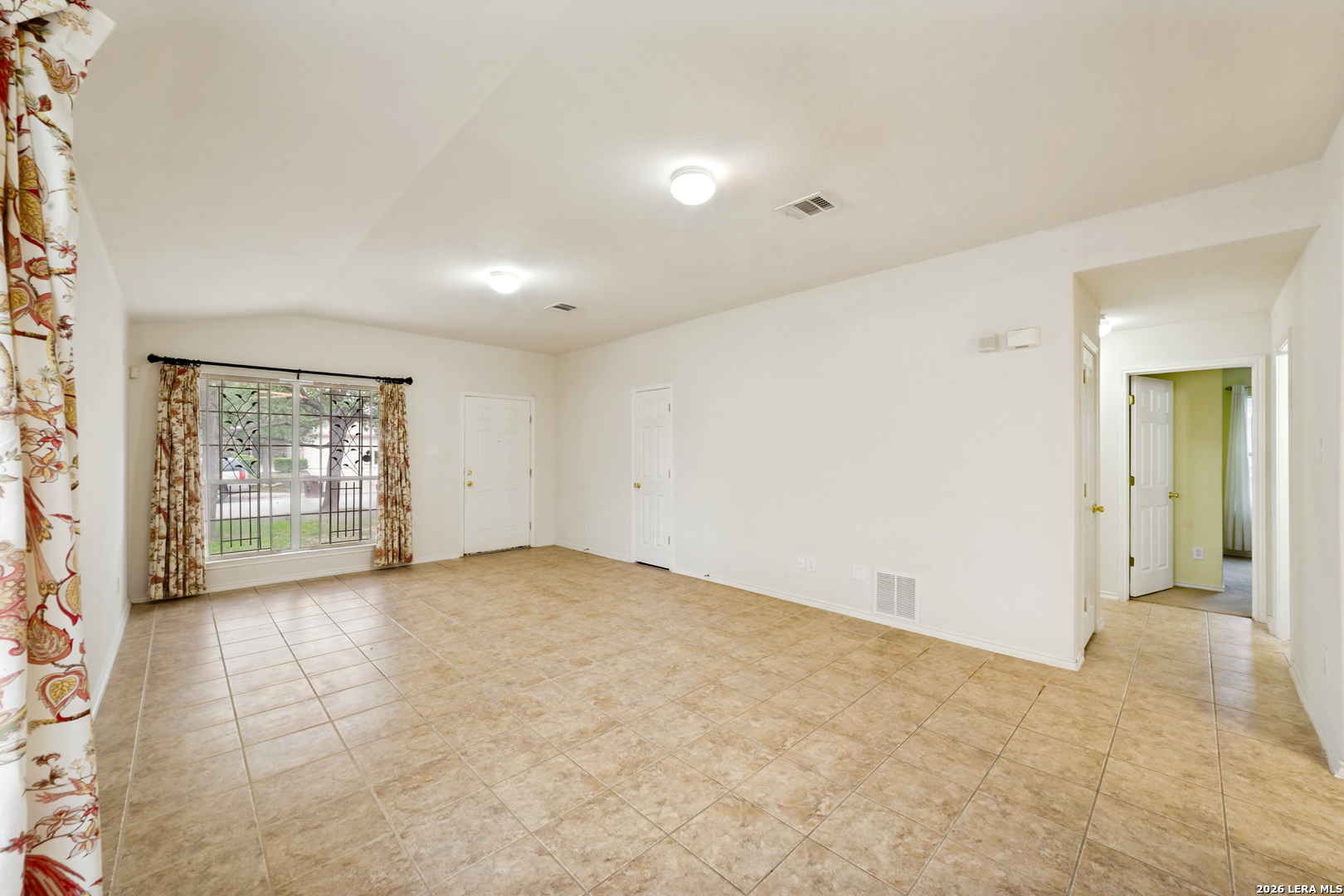 1939 Owlwolf Creek San Antonio TX 78245