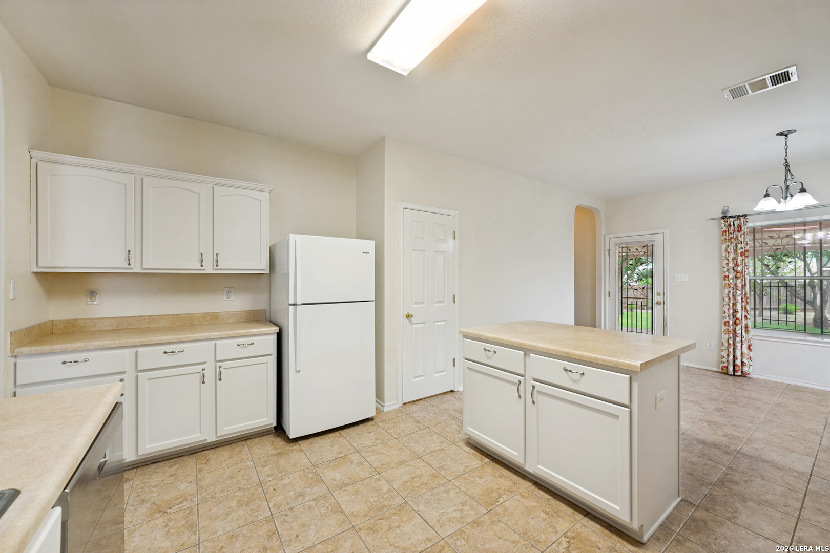 1939 Owlwolf Creek San Antonio TX 78245
